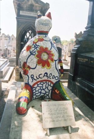 Grab Ricardo Menon (1952-1989).jpg